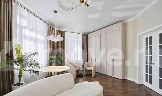 3-комн. квартира, 102.7 м2, 2/10 эт. Москва
