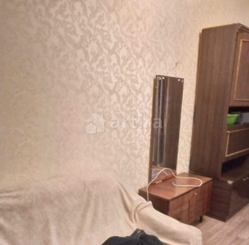 Комната, 17 м2, 5/5 эт. Санкт-Петербург - изображение 1