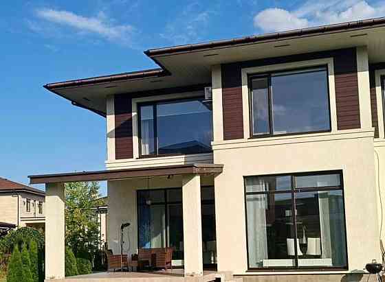 Коттедж, 250 м2, 12 соток, 2 эт. Истра