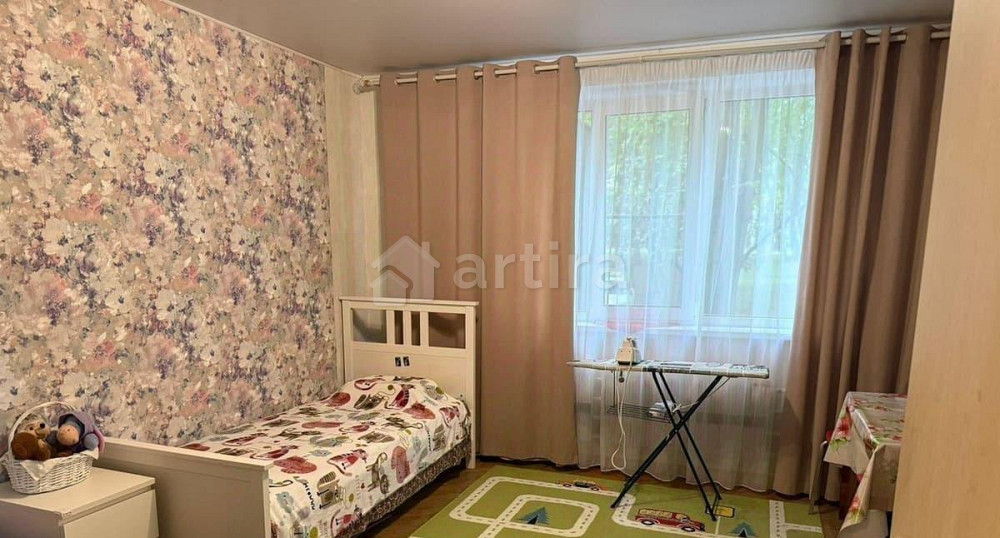 Комната, 17 м2, 1/12 эт. Москва - изображение 1