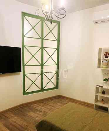 3-комн. квартира, 102 м2, 5/19 эт. Ялта