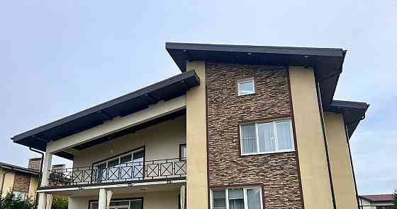 Коттедж, 350 м2, 18 соток, 2 эт. Истра