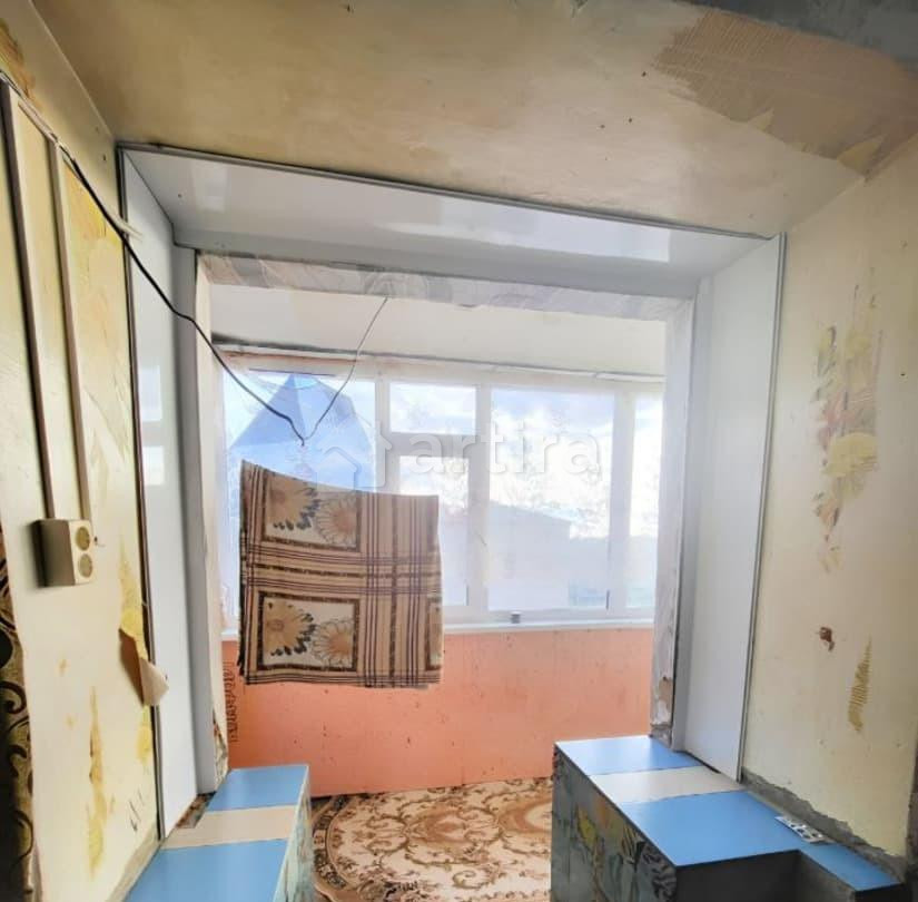 Комната, 24 м2, 5/5 эт. Тобольск - изображение 1