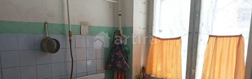 Комната, 12 м2, 1/5 эт. Москва - изображение 1