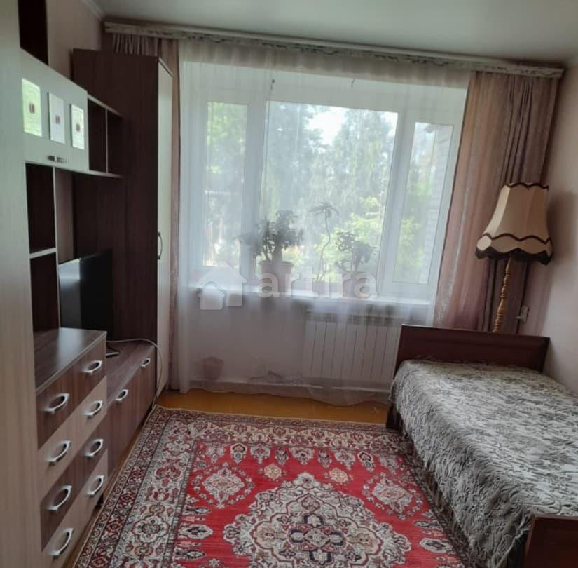 Комната, 46 м2, 2/5 эт. Батайск - изображение 1