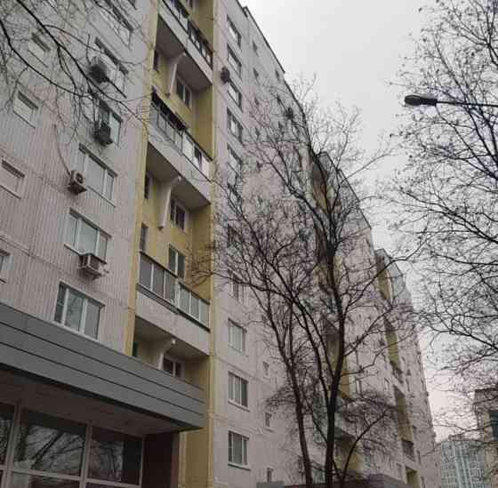 Комната, 24 м2, 1/12 эт. Москва