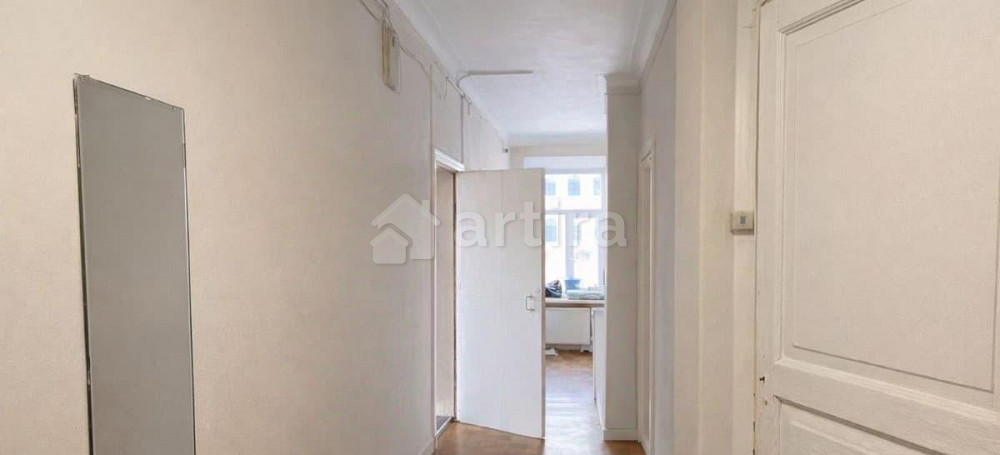 Комната, 80 м2, 2/5 эт. Санкт-Петербург - изображение 4