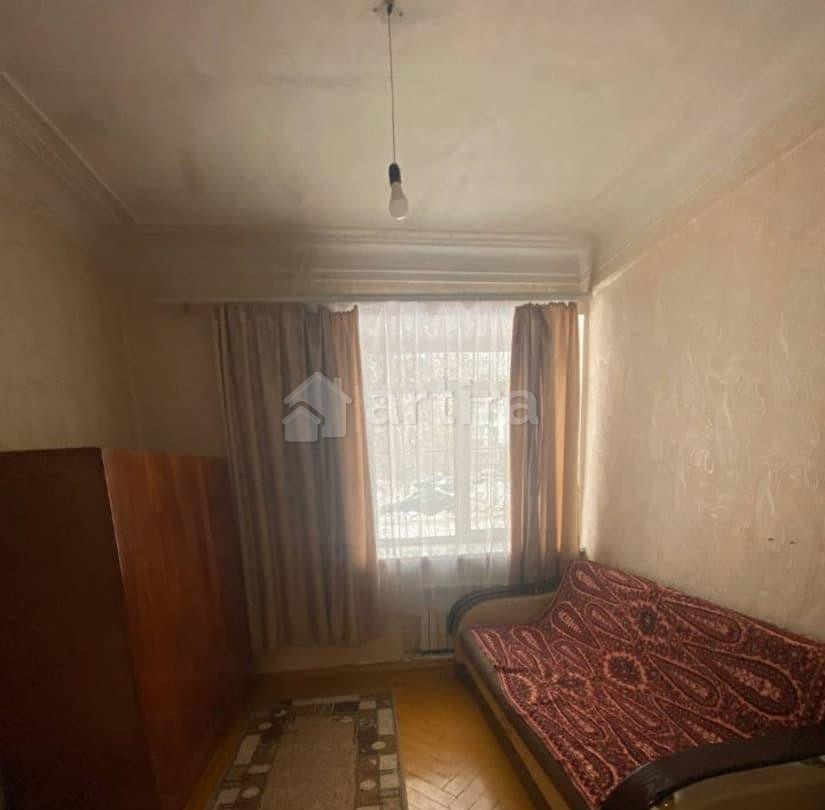 Комната, 13 м2, 1/5 эт. Саратов - изображение 1