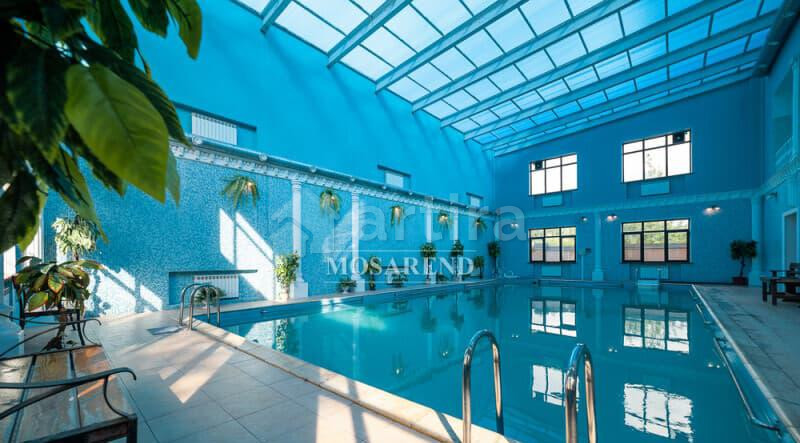 Коттедж, 2200 м2 Наро-Фоминск - изображение 1