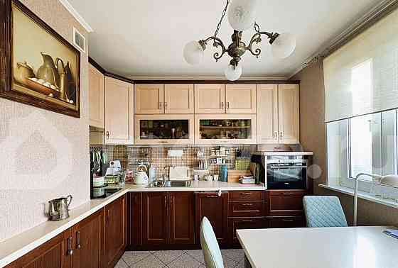 4-комн. квартира, 112 м2, 15/17 эт. Москва