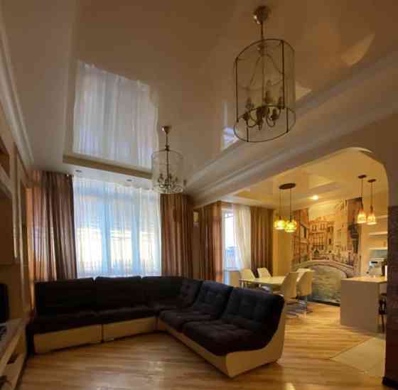 Таунхаус, 300 м2, 4 сотки, 3 эт. Кемерово