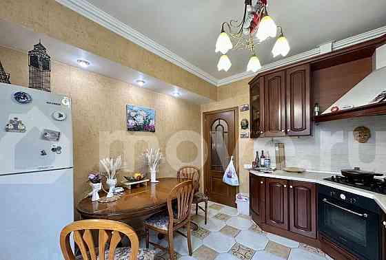 6-комн. квартира, 196 м2, 3/5 эт. Москва