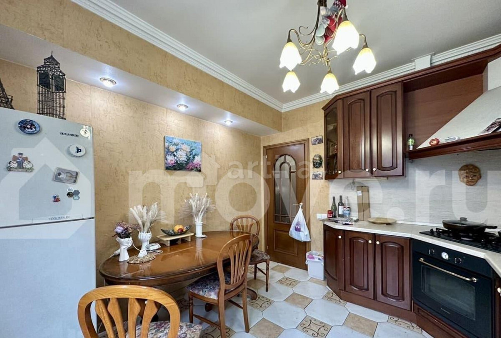 6-комн. квартира, 196 м2, 3/5 эт. Москва - изображение 2