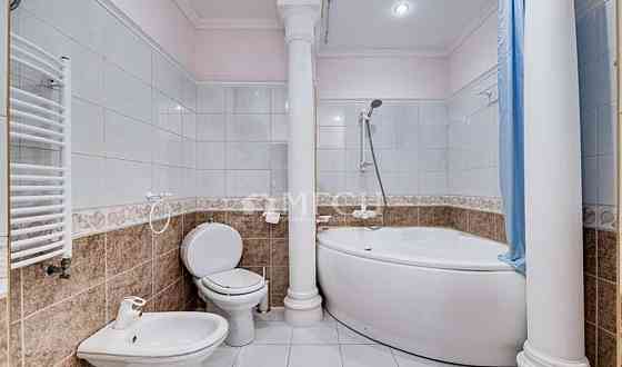 3-комн. квартира, 149.2 м2, 5/9 эт. Москва