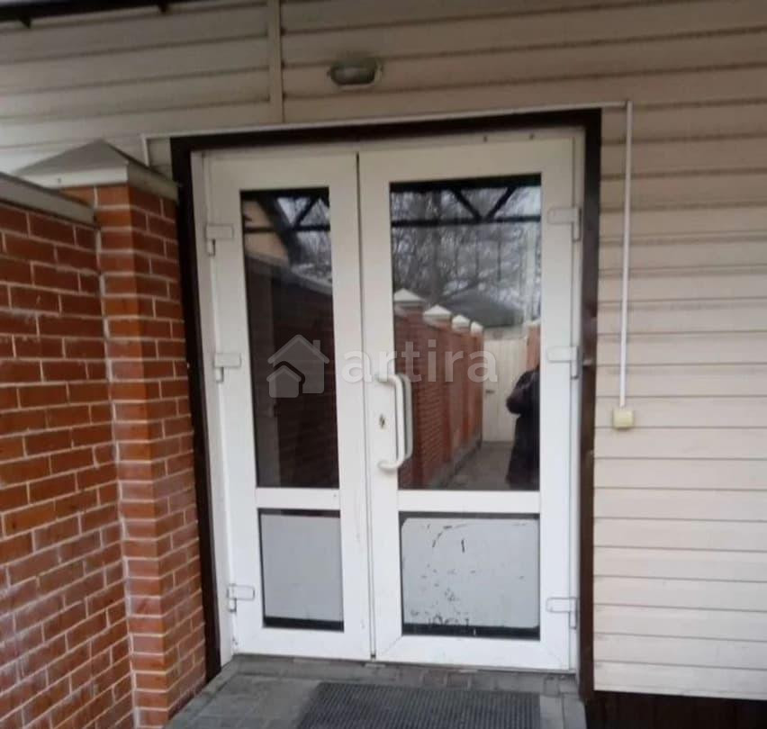 Дом, 200 м2, 2 сотки, 2 эт. Батайск - изображение 1