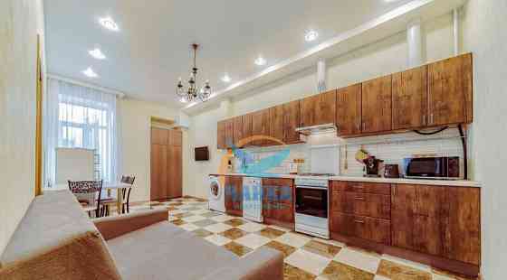 3-комн. квартира, 80 м2, 2/5 эт. Санкт-Петербург