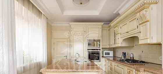 Дом, 650 м2, 15 соток, 2 эт. Москва