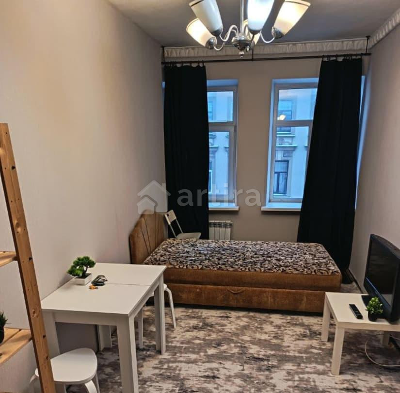 Комната, 170 м2, 4/4 эт. Санкт-Петербург - изображение 1