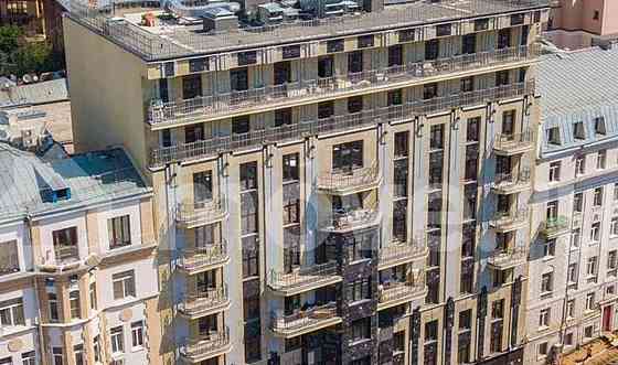 4-комн. квартира, 152 м2, 4/10 эт. Москва