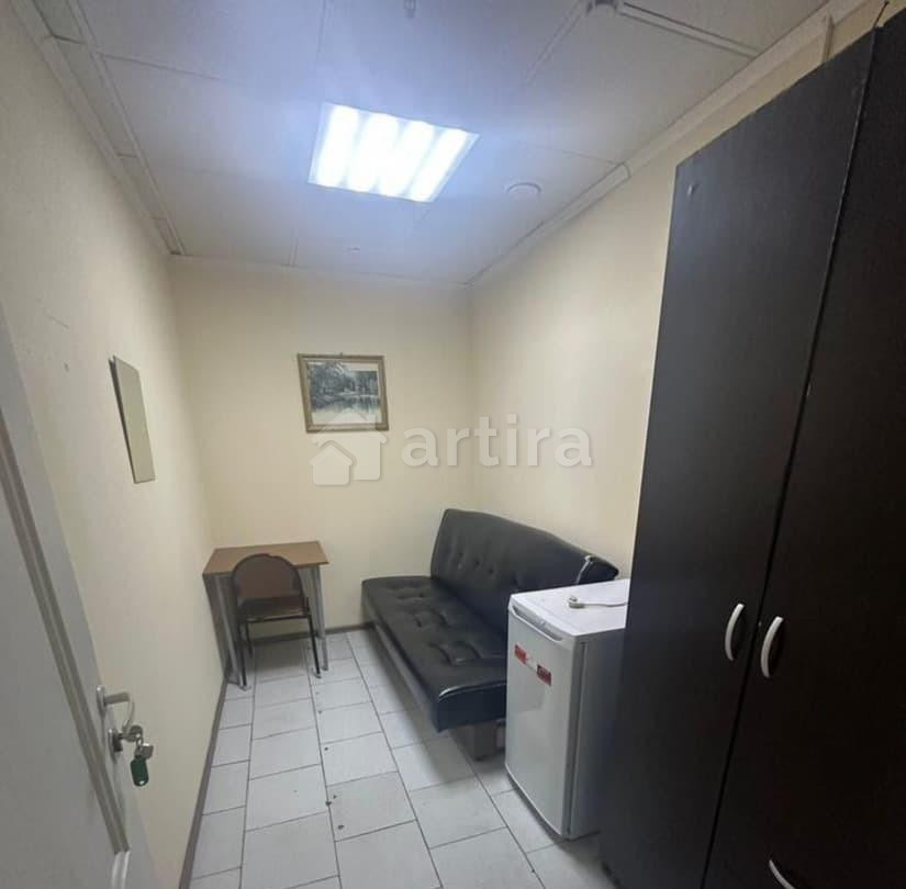 Комната, 9 м2, 2/4 эт. Москва - изображение 1