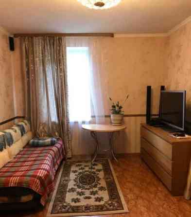 2-комн. квартира, 42 м2, 1/4 эт. Гатчина