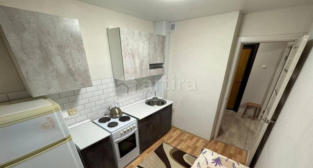 Комната, 11 м2, 6/13 эт. Екатеринбург - изображение 1