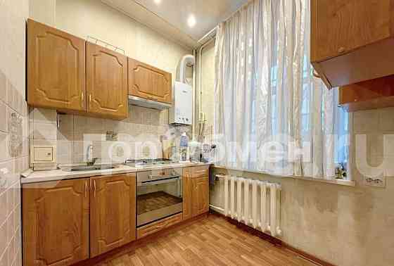 2-комн. квартира, 50 м2, 1/5 эт. Москва