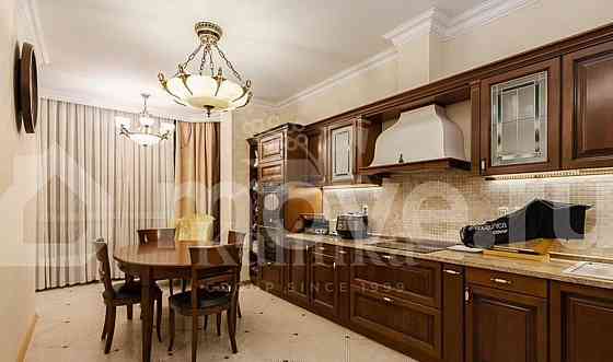 4-комн. квартира, 162.2 м2, 3/19 эт. Москва