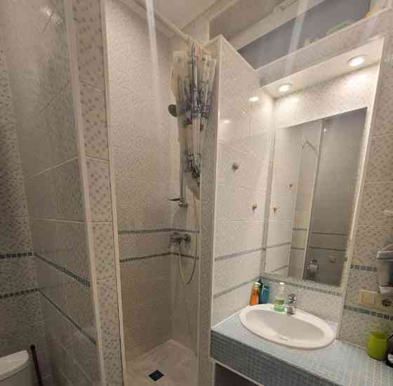 Комната, 80 м2, 5/6 эт. Москва