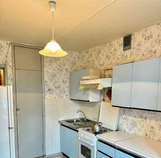 Комната, 85 м2, 3/10 эт. Санкт-Петербург