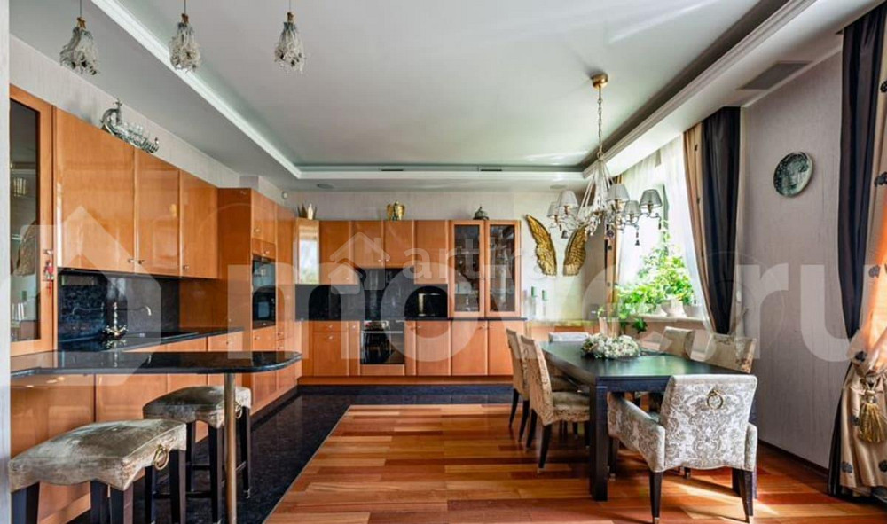 4-комн. квартира, 137.7 м2, 2/4 эт. Москва - изображение 3