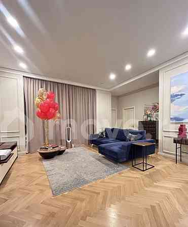 4-комн. квартира, 136 м2, 2/6 эт. Москва