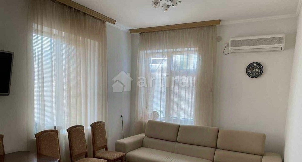 Дом, 250 м2, 6.6 сотки Симферополь - изображение 1