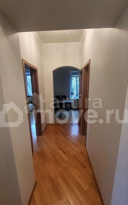 3-комн. квартира, 72 м2, 2/5 эт. Москва - изображение 2