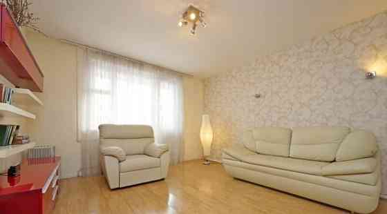 1-комн. квартира, 42 м2, 8/14 эт. Москва