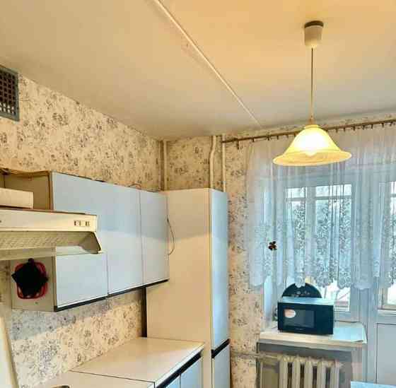 Комната, 85 м2, 3/10 эт. Санкт-Петербург