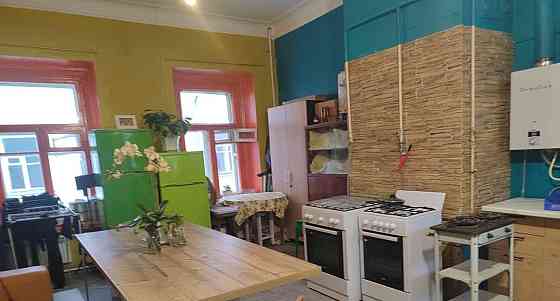 Комната, 215 м2, 4/4 эт. Москва