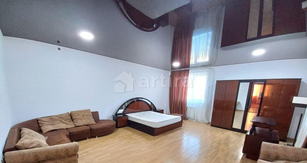 Дом, 250 м2, 4 сотки, 3 эт. Евпатория - изображение 1