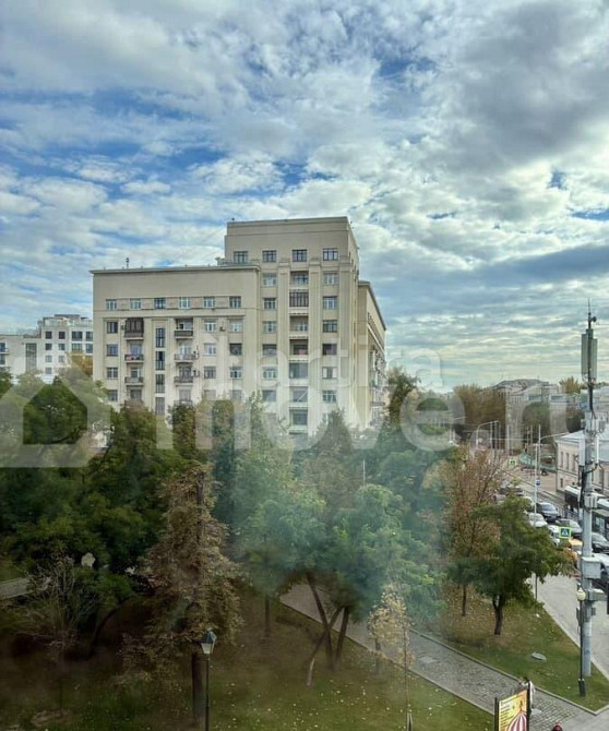 6-комн. квартира, 240 м2, 4/4 эт. Москва - изображение 2