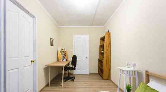 2-комн. квартира, 47 м2, 1/5 эт. Москва