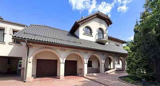 Коттедж, 1100 м2, 30 соток, 3 эт. Одинцово