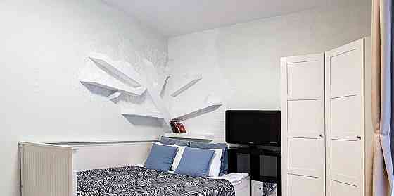 Комната, 77.5 м2, 6/8 эт. Санкт-Петербург