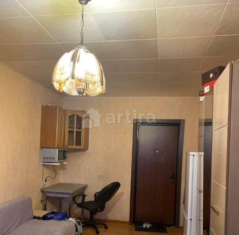 Комната, 18 м2, 5/5 эт. Иркутск - изображение 1