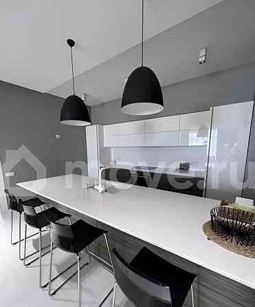 2-комн. квартира, 108 м2, 28/38 эт. Москва