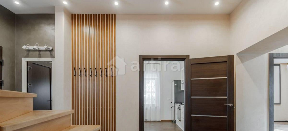 Дом, 300 м2, 10 соток, 3 эт. Аксай - изображение 1