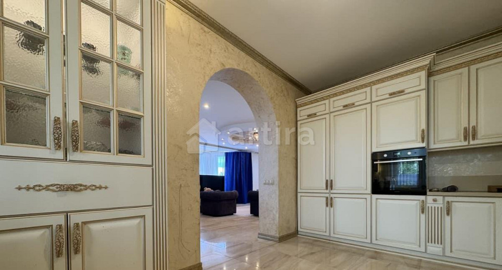 Коттедж, 271 м2, 10 соток, 3 эт. Солнечногорск - изображение 2