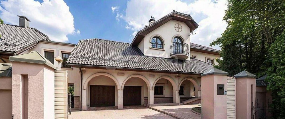 Дом, 1100 м2, 30 соток, 3 эт. Одинцово - изображение 1