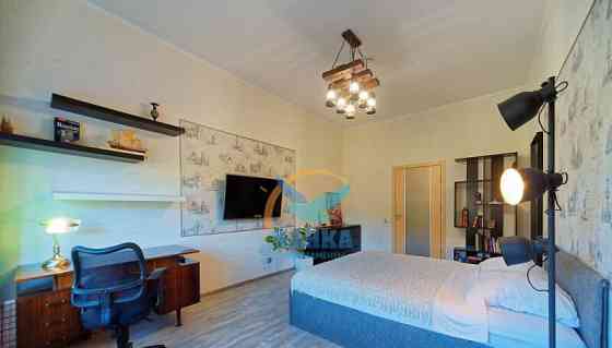 2-комн. квартира, 98 м2, 2/3 эт. Санкт-Петербург