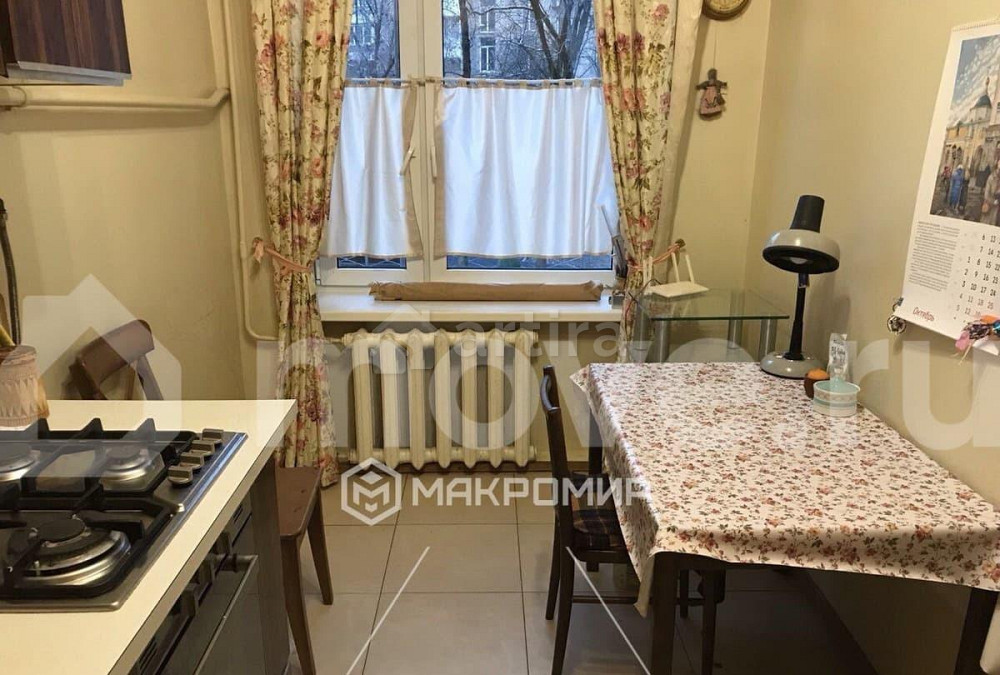 3-комн. квартира, 65 м2, 2/10 эт. Москва - изображение 2