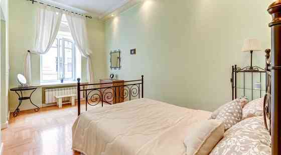 3-комн. апарт-ы, 90 м2, 3/5 эт. Санкт-Петербург